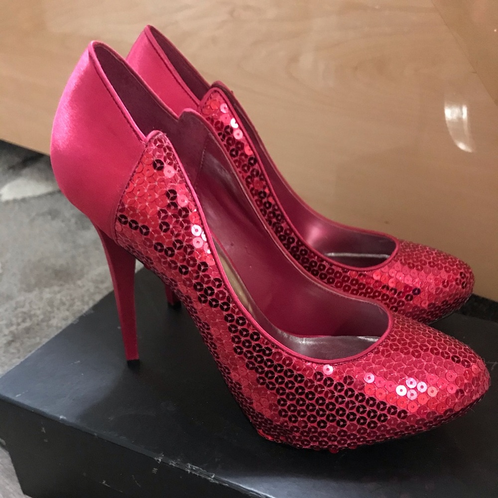 Pink sequin pumps